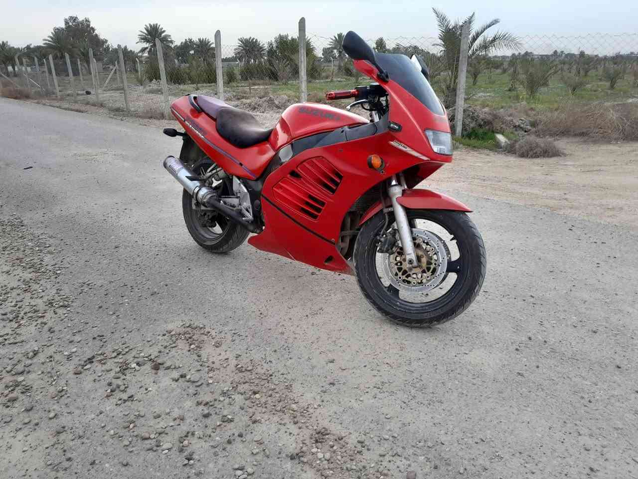 مراوس  suzuki rf 400cc r 1999 كير مكينه كفاله كفاله كلجات جدد زوج تايرات جدد زنجيل جدي دبل خلفي جديد تخم بلكات وايرات سكليتر وكلج جديد يدات مقابض جدد يده بريك امامي جديد لايت عالي ناصي زنن دسكات جدد مكاني بغداد ***********
