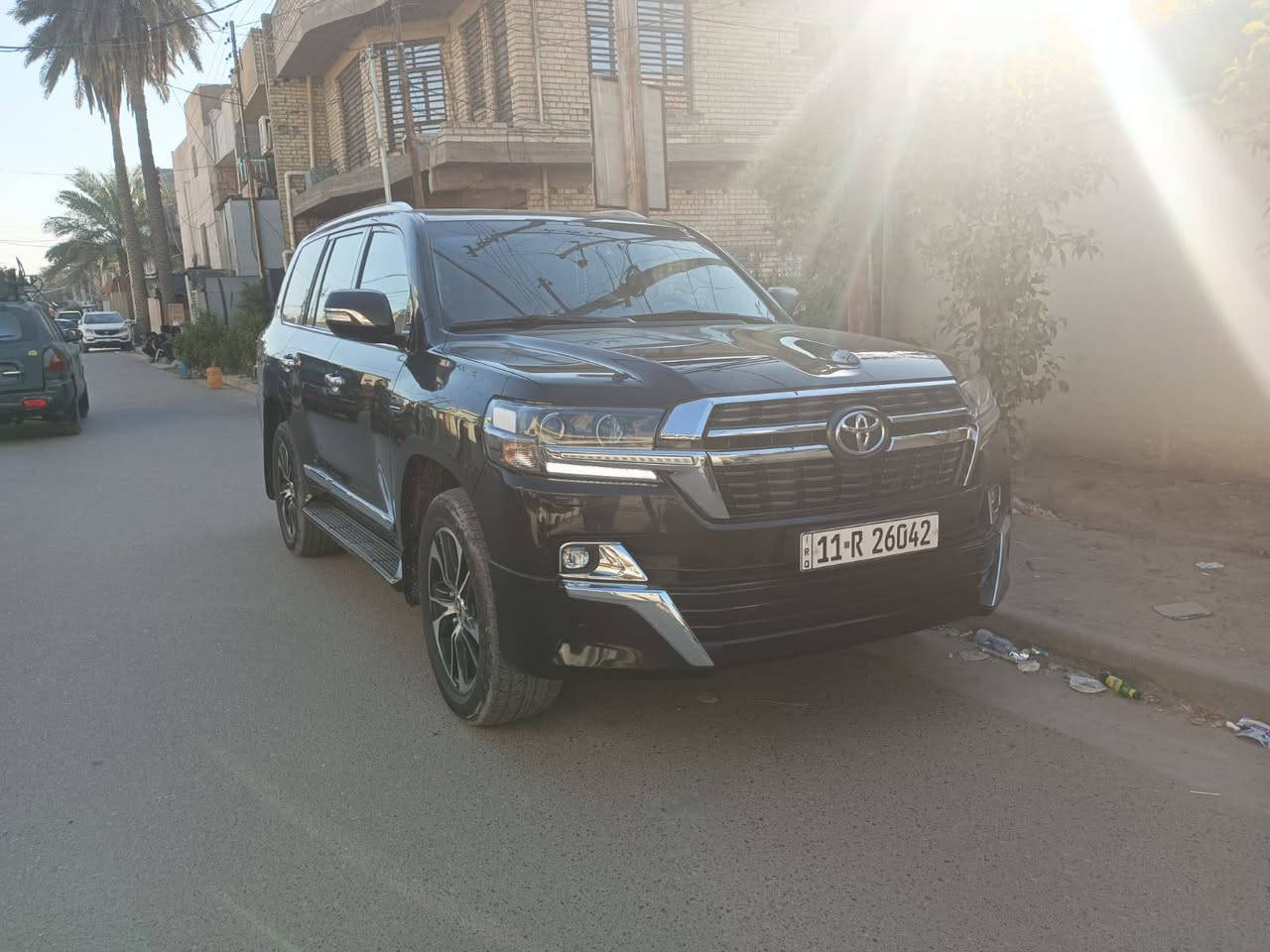 السلام عليكم لاندكروز للبيع السعر 5شدات و 70 ورقه  الاستفسار الرقم ***********
