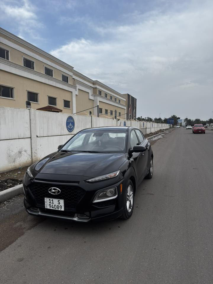 السلام عليكم اخوان هونداي كونا موديل 2021 
بيها قطعتين بنيد وجاملغ 
وشويه صبغ بل داير مال باب الخلفي جهة الصدر 
السيارة
 بيها تحديد مسار 
ومثبت سرعة و وضعيات قيادة
 وهل سوالف 
بس بدون فتحة سلايد و بدون بصمة داخل ابيض جلد 
مكاني بغداد 
استفسار ***********
او خاص
