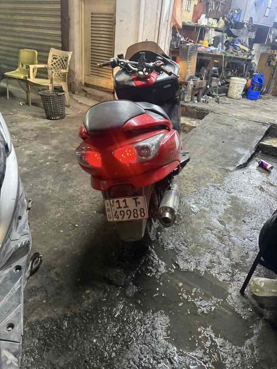 صفر /٨ رقم بغداد  تحويل مباشر دراجه حلوه نقص بيه بس دبلات تعبانه محرك كلش حلوه سعر ١٨  وبيه مجال بسيط 
***********
