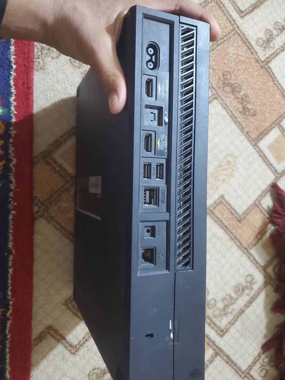 السلام عليكم اكس بوكس ون فات للبيع
مفتوح للتنظيف فقط مابي شي على الفحص بي 4 العاب 
هارد نص تيرا السعر 100 ويا جوستك أصلية


**إذا كنت صاحب هذا الإعلان وتريد حذفه لأي سبب، رجاءا أرسل رسالة إلى الدعم الفني**