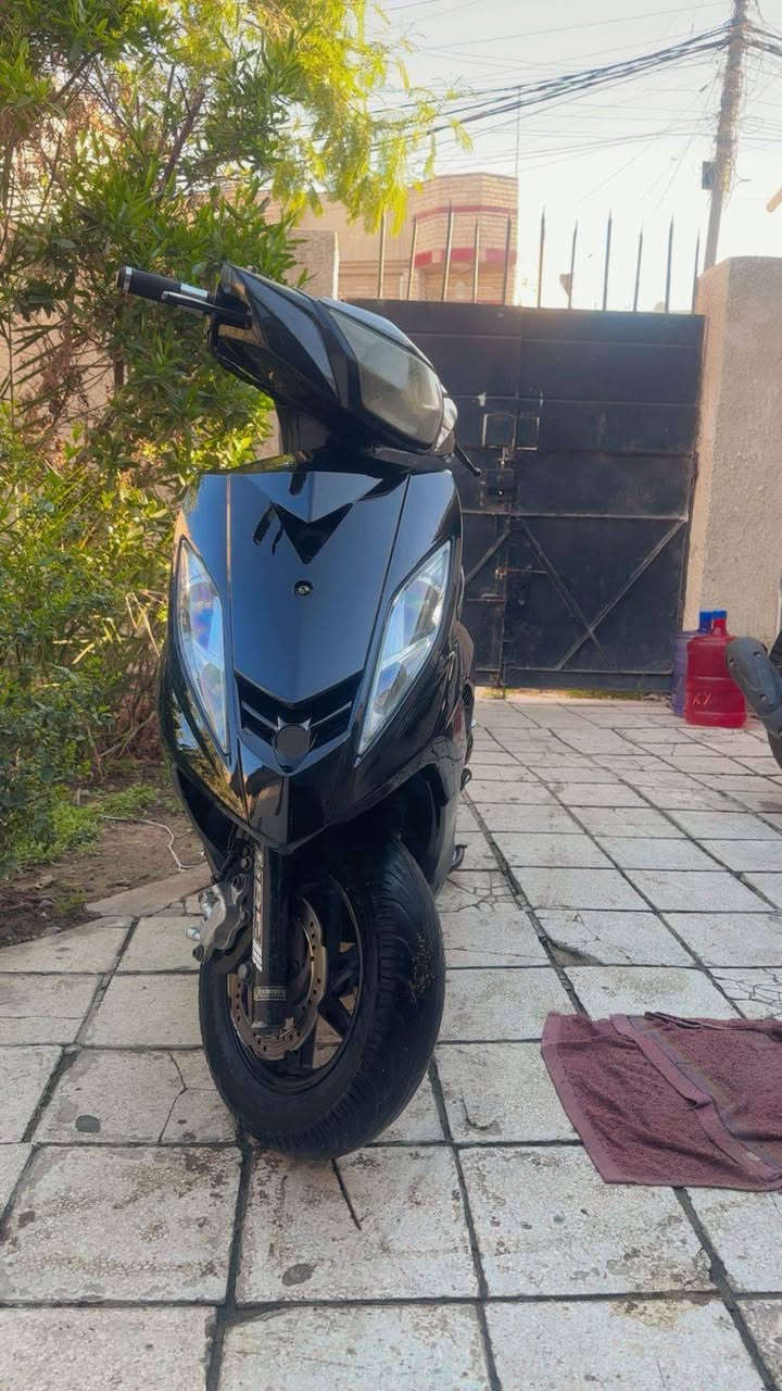 سلام عليكم ورحمه الله جيتي ار مكفوله ممفتوحه نقصهة بس كسر بل حاضنة دراجه جديدة جيب فيتر و افحص السعر 950 الرقم ***********
