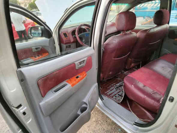 السلام عليكم بيكم للبيع موديل 2006 رقم نينوى ما بي ضرر بس محرك يصرف دهن قليل ومبدل بي رنگات للتفاصيل أكثر التواصل على الرقم ***********//***********
