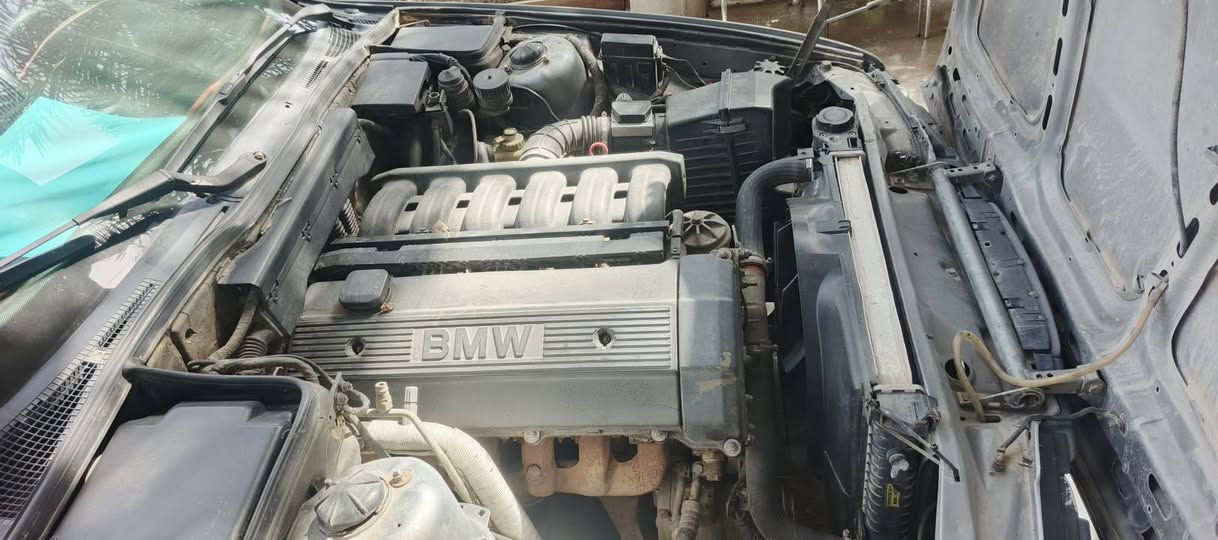 252
1992
السياره جاهزه لكلشي كري مكينه حداديه مكفولات
تخم تاير سيتم شاشات
دفدي
كامره خلفيه
منضومه زنون
غرفه جديده
55&اوبيها مجال
***********
