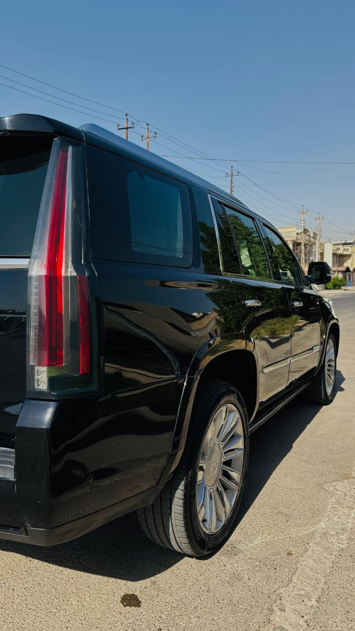 🚗 للبيع: كاديلاك إسكاليد 2018
📍 مكان السيارة: بغداد
📞 للتواصل:***********
💰 السعر:357 ورقة – قابل للتفاوض
📊 المسافة المقطوعة: 135000 كيلومتر
🛠️ المحرك: 8 سلندر – 6200cc

• فول مواصفات
• دبل رادار
• طخم إطارات جديد
• بطارية أصلية جديدة

⚠️ أضرار السيارة:
• وارد خليجي
• مكفولة عام بدون أضرار (كفالة من الحادث والصبغ والتبديل)

📌 تفاصيل إضافية:
• رقم السيارة أربيل الدولي الجديد
• باسم المالك تحويل مباشر
• لون السيارة أسود
٠سنويه لغاية ٢٠٢٩
