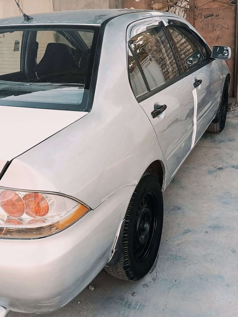 سلام عليكم
ميسي بوشي لانسر موديل 11 البيع

رقم بغداد بسمي بيها ثلاث قطه صبغ 

كير محرك نضيف سعر ٧٢ بيها مجال بسيط @الجميع
الاستفسار هاتف الرقم *********** مكان ديالى
