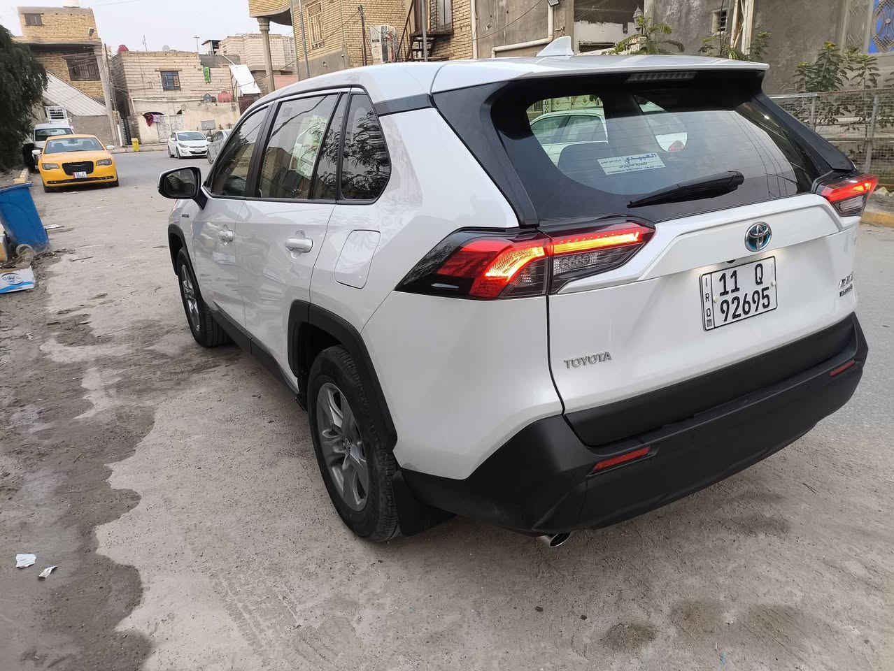 بيع مستعجل راف فور 2024 خليجي هايبرد مكفوله وكاله عبد اللطيف باسمي مواصفات شاشه وكامره دواره واتو هولد سايد بريك دكمه حساسات خلفيه وحساسات بالاطار اشاير بالمري تحكم بالمناخ منفصل ماشيه ٢٢ مكاني الناصريه المركز سياره جديده وكلشي على وضع الشركه سعرها 265 للاتصال ***********
