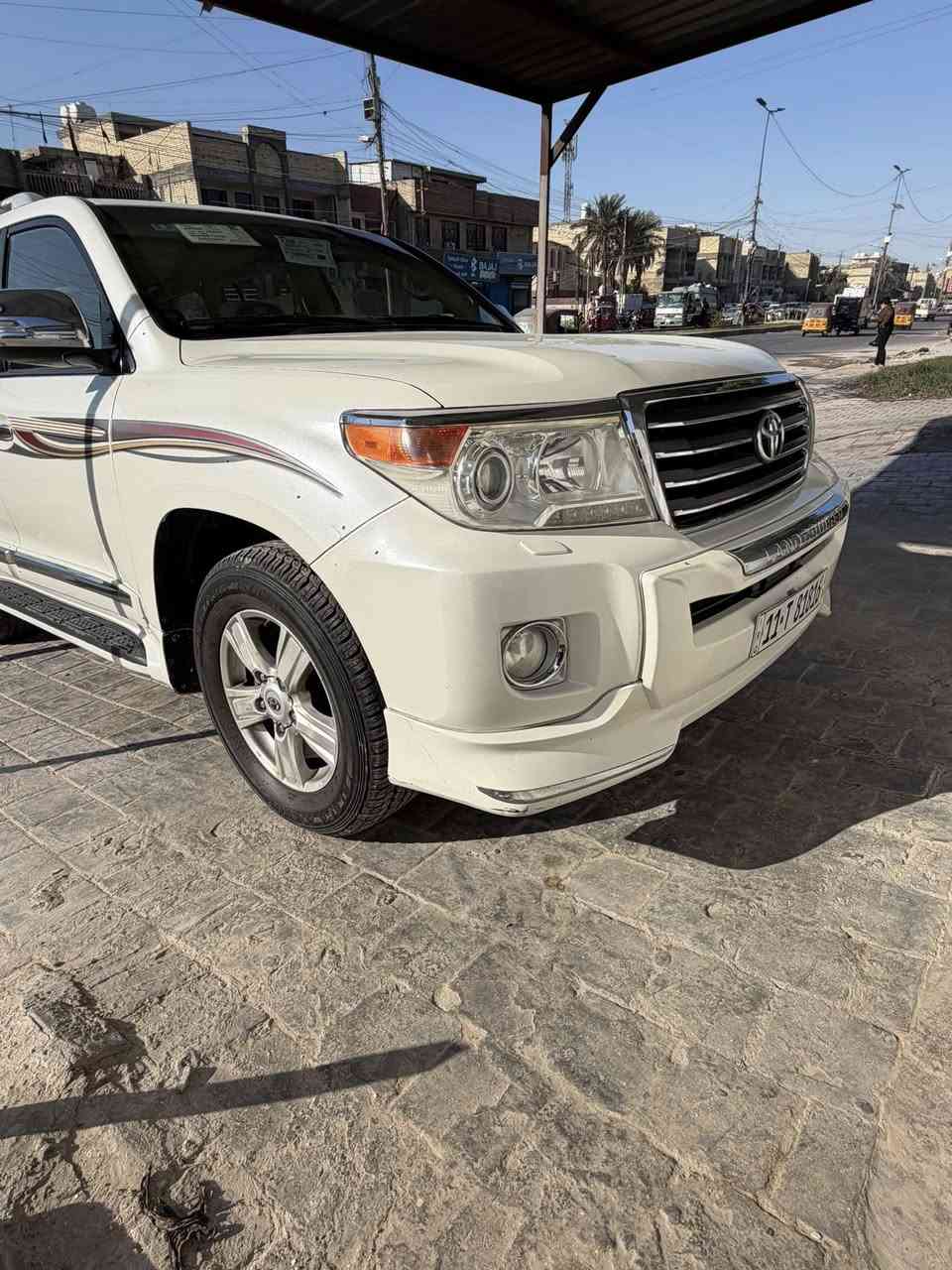 سلام عليكم البيع موديل 13سياره بسمي مكفوله عده دعاميه صبغ فقط بيهه سونر وبيهه شخط خفيف  سياره فطيم صل تخم تاير صدر امامي خلفي جديد مسوي سيرفز كامل بلاكات نوزلات فيتبم كله جديد حته دهن جديد وبيهه سونر مكان بغداد السعر 350وبيهه مجال بصيط ***********
