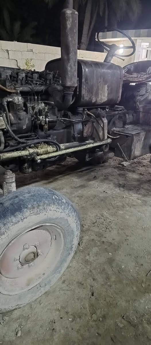 السلام عليكم عنتر للبيع موديل ٧١ شغال سلف ***********
