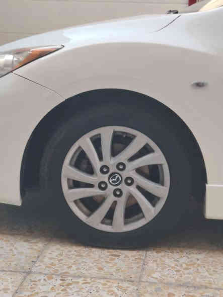 عشاق الياباني الاصيل 
((تم تنزيل السعر للحاجه الماسه))

مازدا زوم 3 /خليجي للبيع موديل 2013 فول موصفات كلين تايتل

السياره ماشه 107لف السياره جديده بمعنا الكلمه السياره مضلومه بالصور

رقم انكليزي سنوية باسمي وهزه جديد شرط التحويل فول نظافه كلشي بيها جديد وراح اشرحلك تفاصيلها كامله حته لادوخ ولاتسألني  شبيها مابيها 

محرك 1600 كير  مكفولات تبريد ثلج 🥶 

 جديده  بصمه فتحه سقف بصمه بيبان المري شفط سنتر لك ريمونت جامها كهرباء 
كهربائياتها كلها شغاله مابيها ولا كلوب مايشتغل
صدرها ورا وكدام كله جديد وتشوفه بعينك يعني :- اربع دبلات جدد مشط ستيرن جديد 
طوبات شمعات طبلات كله جديد هسه شاده وبشرط تفحصها بنفسك وتتأكد جديده

ترايك مفتوح وين ميعجبك  سياره مال جني

السعر :102 وبيها مجال حك الجيه
العنوان :- بغداد / السيديه 
الاتصال :- ***********
