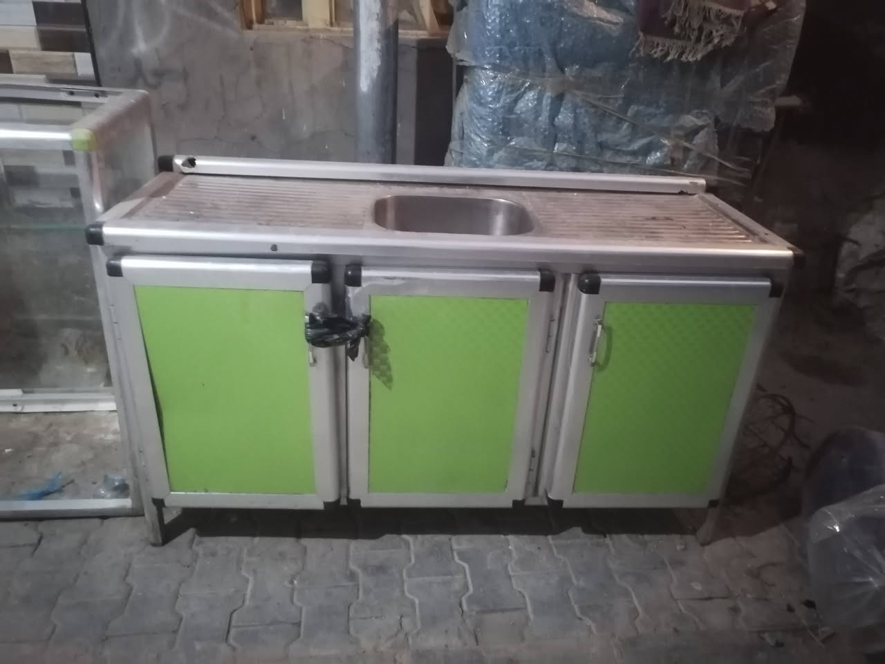 كاونتر سنكي لبيع السعر 80
 خانه ب20
عنواني كوفه ***********
