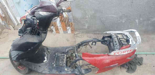 شاصي دراجه للبيع معه ادواته سلف وشخاطه وباتري وصالنصه وتخم تايرات جدد وكهربائياته شقاله الشراي يدلل ***********
