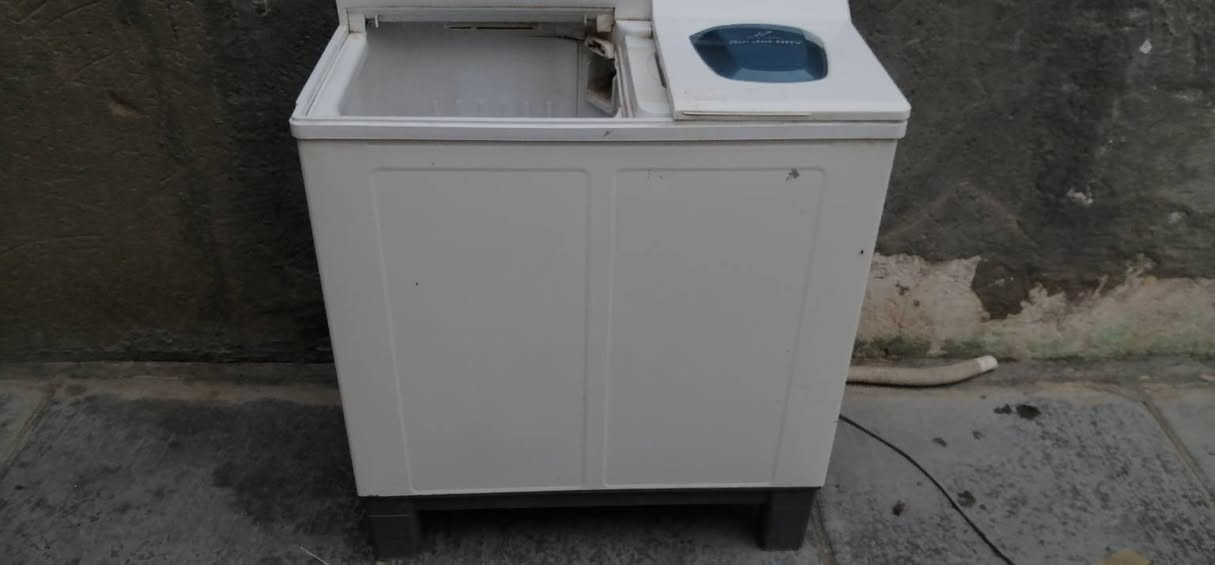 للبيع ديوانيه مركز ***********
