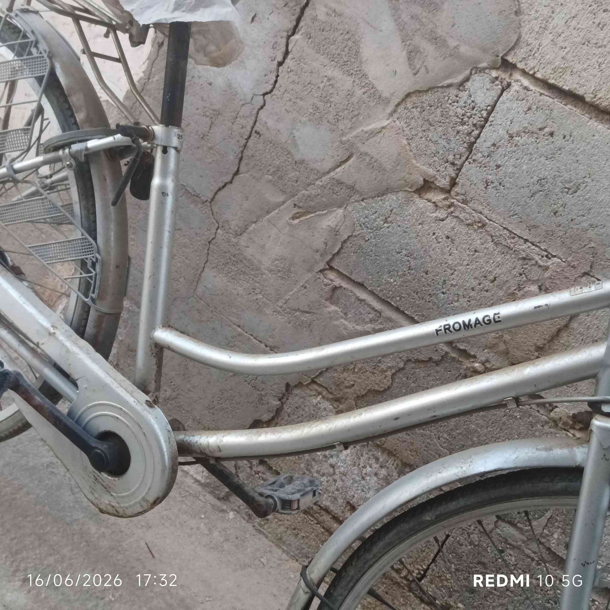 بايسكل للبيع حجم 26ويل بي عواج الخلفي نضيف جهاز السعر 65وبي مجال للشراي مكان حله ابي غراق


**إذا كنت صاحب هذا الإعلان وتريد حذفه لأي سبب، رجاءا أرسل رسالة إلى الدعم الفني**
