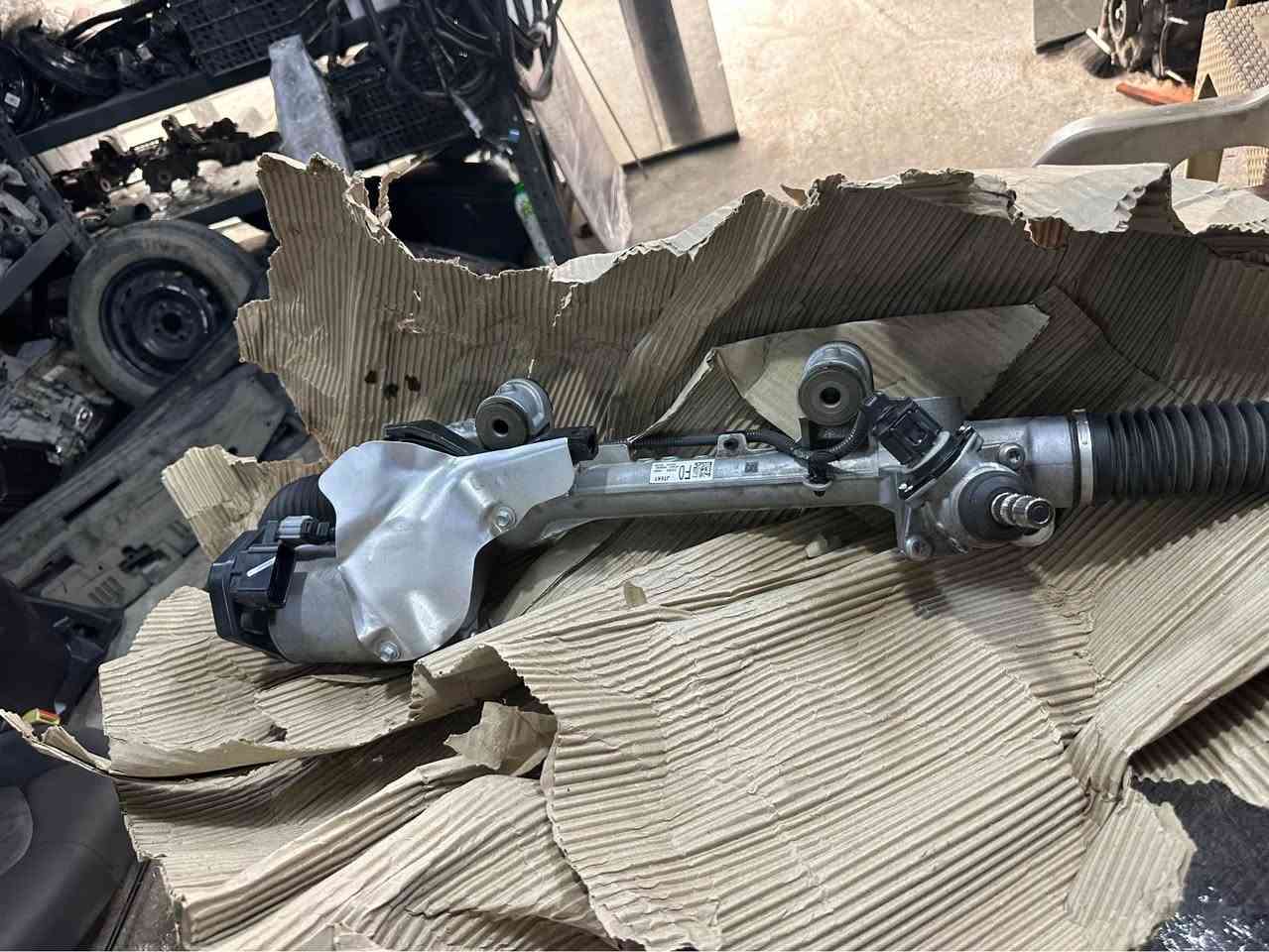 كل أدوات كامري اليابانية الأصلية متوفرة يمّنا موديل 2018&2025🚘

جميع الادوات متوفرة حدادية ابواب محرك كير كاتم كهربائيات عقول ✅ 

دبلات امامي - خلفي - طبلة - ذراع - شمعة - فريممة - سطاب اكسل - رباط امامي - خلفي - حدادية صدر كامل ✨

باب - جاملغ - دعامية - بنيد -صندوك - تريشة - دشبول - ويل  - راديتر - مروحة - قمارة - لايت - داينمو - كومبرسر - سلف - مراية 💥

متوفر جميع الالوان والموديلات كامري 🎖️

اربيل  - الصناعي الجنوبي - قرب طريق مخمور  📍

*********** 📞 
#Camry #Toyota ⁩ أربيل, العراق
