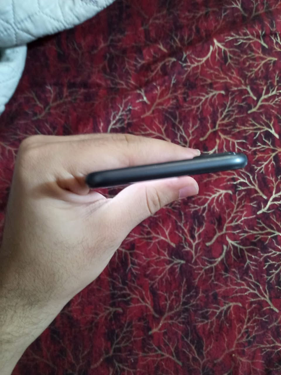 ايفون 8 بلص
ذاكره ٢٥٦

نضيف جدا 

فقط بطاريه مبدل ومابي صرف عتيادي

شاصي نضيف جدا 

١٧٠ 

***********
