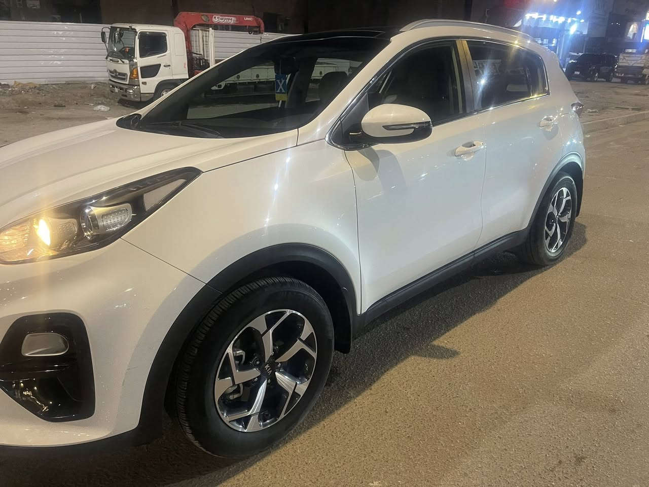 سبورتج 2020 فول مواصفات خليجي
بيها هلال جاملغ خلفي فقط 
ماشيه 70
السعر 187 مجال بسيط 
*********** تحويل شرط
بانوراما وجلد وتحكمات 
في بغداد
