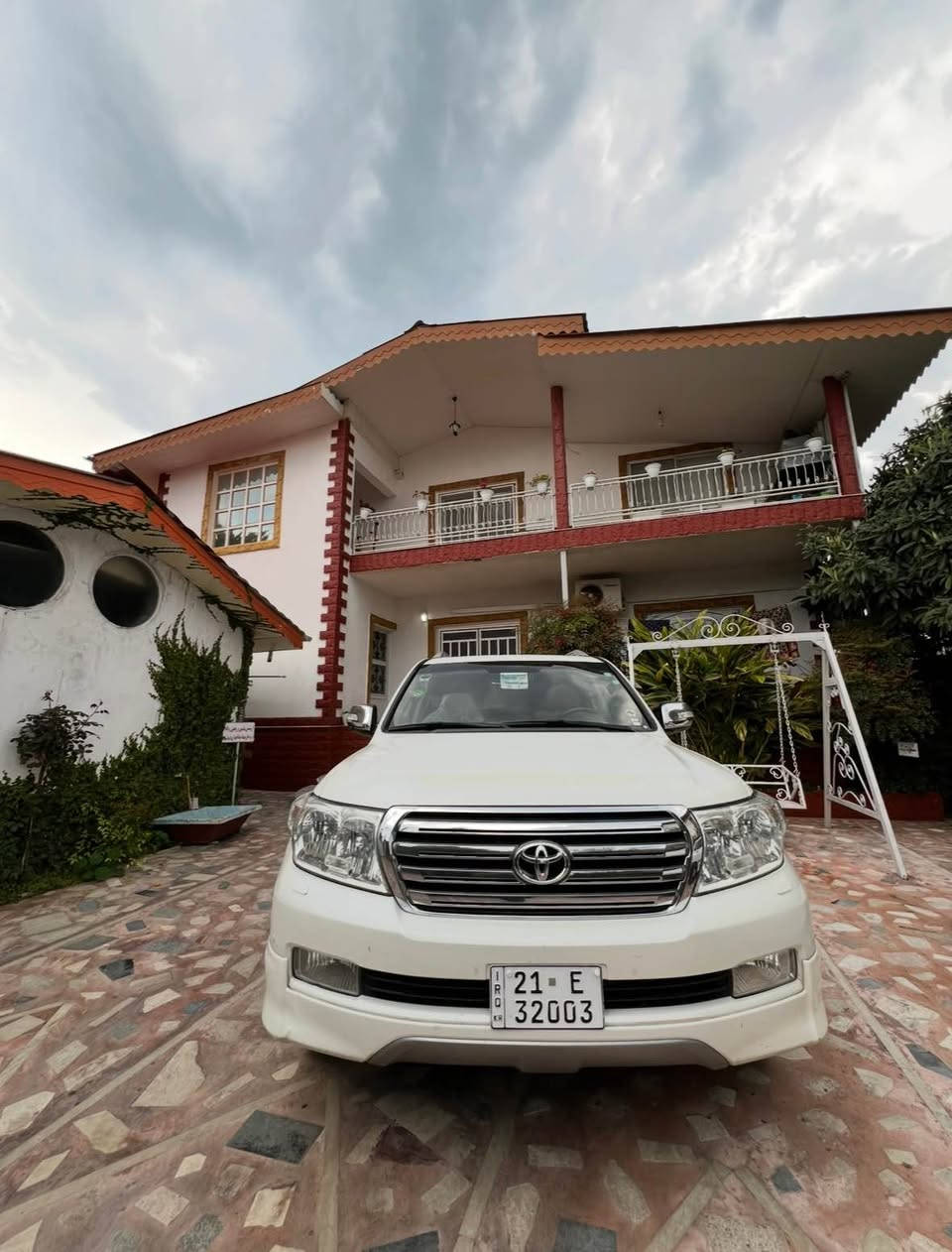 Toyota Land Cruiser 2011 60th anniversary 

وەنەوشە مۆدێل ٢٠١١ فتێمی دەرەجەیەک ستینی فوول مواسەفات 

سلاید و هۆک و فلچە و کوشن جلد و پاقلاوە و کوشن 
کارەبای و بیلاد زینۆن

سەنەوی تا ٢٠٢٧ تازەیە 

سەیارەکە ٢٠١هەزاری حەقیقی ڕۆشتوە ٤ تاقم تایەی تازە
 
سەیارەکە کامل سێرڤس کراوە هیچ مەسرەفی نیە 
دەعامی بۆ دەعامی بۆیاخی نیە 
تەنها یەک بست ساردی هەیە 
 
نرخی ٣٤٠ وەرەقە و مەجالی کەم

تکایەمشتەری نیت پەیوەندی مەکە

***********

ئەدمین❤️ السليمانية, العراق
