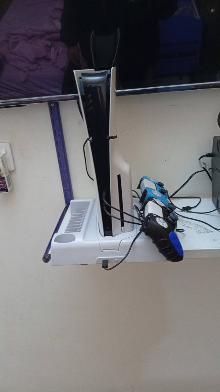 سلام عليكم اعاده النشر بسباب العود الكاذبه أذه أنته مو زلمه ليش توعد زلمه تعرفه من كلمته بسس
بلي ٥سلم أوربي دبل جوستك معه يوبي اس ٢٠٠٠ معه فإن تبريد الجهاز شخط واحد ما بيه سعر ٧٧٥مكاني بغداد مدينه الصدر *********** رجان اذه أنته مو شراي اعبر المنشور او تحياتي الكم
