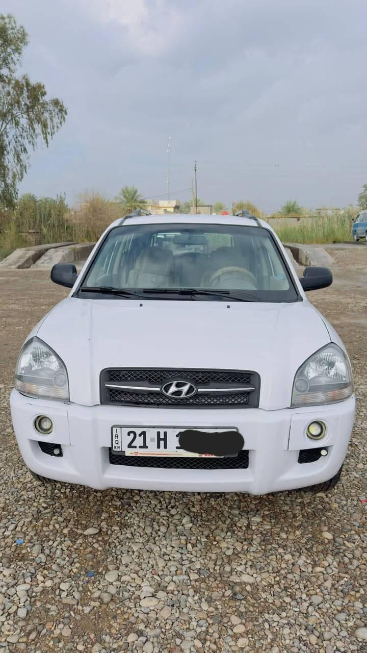 سلام عليكم توسان 2009خليجي سنويه و رقم جديد كير محرك تبريد كفاله تخم تاير كفاله بدون شخط عدا جاملغ الايمن و البنيد صيغ بدون دواخل فقط رش ABS السعر 115 و بيها مجال بسيط العنوان ديالى الرقم ***********
