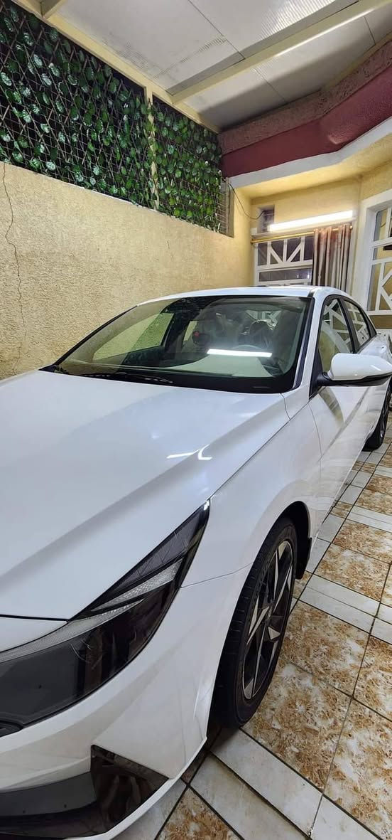 السلام عليكم
النتره 2023خليجي 
ماشيه ٢٤ الف
كفاله عامه 

كير At 

محرك كير كفاله

فول مواصفات

محرك 2000

فتحه 

بصمه

شاشه كامره دواره

حساس امامي خلفي 

كشنات جلد

تحكم ستيرن 

بصمة ابواب بصمة جنطه 

تشغيل عن بعد

صندق ذكي 

اشاير بل مري

وبعد هواي مواصفات مذكرتهن

مكانها بلحله

رقم بغداد  تحويل مباشر.                                                

***********
