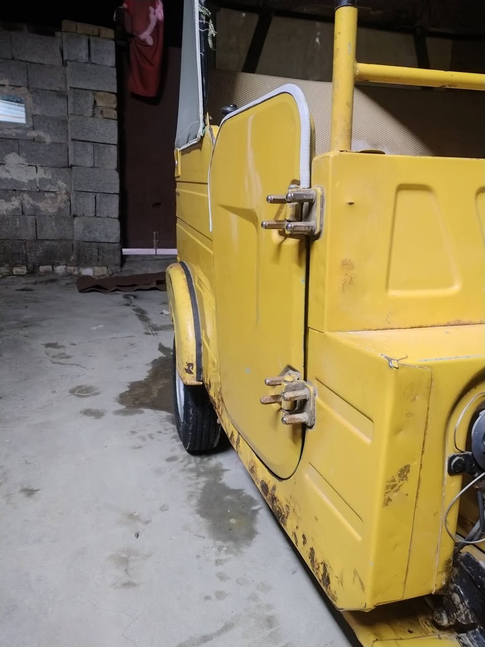 سلام عليكم تكتك للبيع كفاله من صبغ والمعجون وضربه  تكتك بلاديه موديل 19شهر 12 رقم وسنويه سعر 5400 وبيها مجال خاص مقلق اتصال ***********
