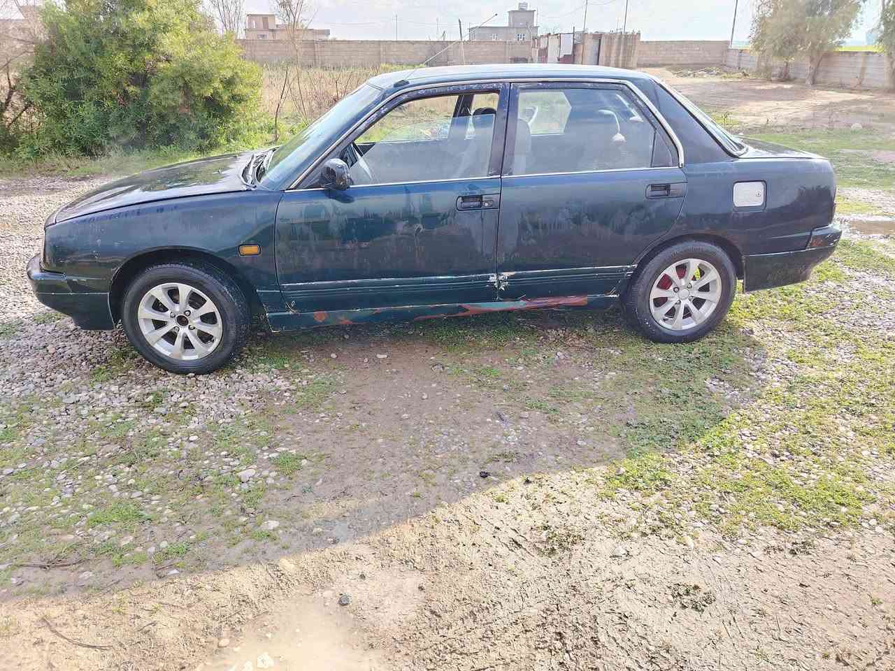 سياره لبيع داهستو حجم 16رقم كركوك الماني موديل 91،السعر15ورقه مراوس كيه نفرات ***********
