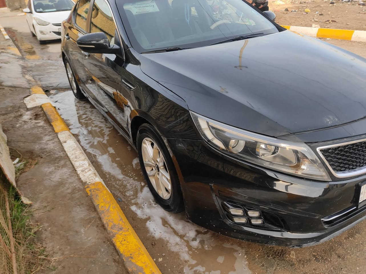 السلام عليكم كيه اوبتيما امريكي للبيع او مراوس 2014 سياره جاهزة مكينه 2400 جيتي اي توني شاده جديده كهربائية شغاله حداديه كارتون تبريد ثلج سياره ما عوزه شي السعر 115 وبيه مجال الشراي المكان ذي قار شارع العياده الرقم ***********
