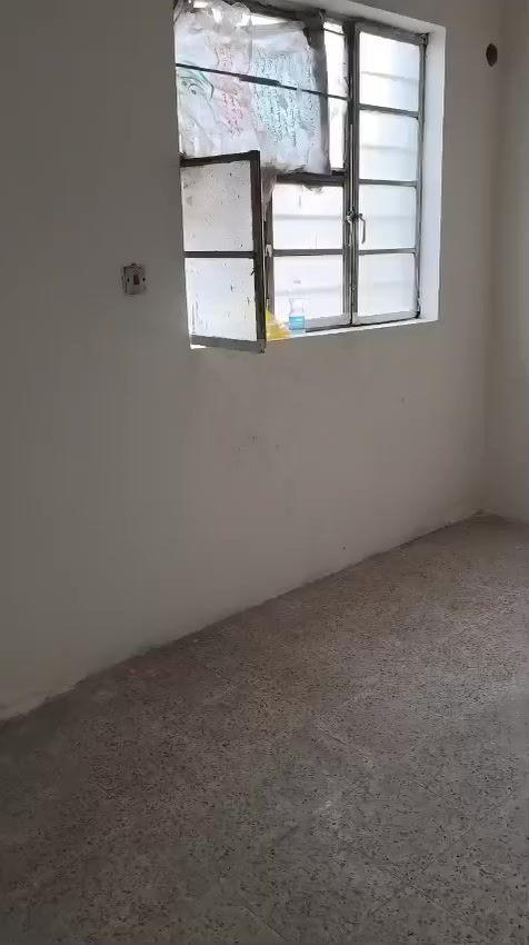 طابق ثاني للايجار يتكون من استقبال هول حولي غرفه نوم  ايجاره ( ٥٠٠ ) الموقع بداية الكم شارع مكتبة النعيمي للتواصل 
***********
***********
