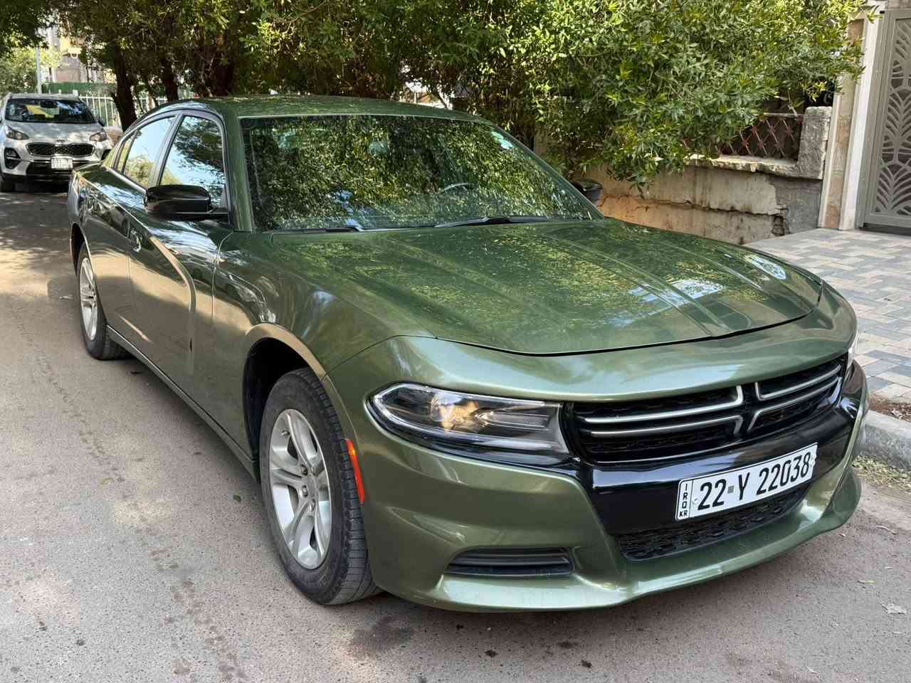 السلام عليكم
للبيع جارجر SXT 2023 أصل لون أخضر 

2023 Dodge Charger, SXT

3.6L, 6 cyl., 292HP

اللون مميز أخضر حشيشي ، SXT ،  وارد أمريكي ، رقم اربيل  ، تبديل وصبغ الدعامية  ، صبخ جزء بسيط من الجاملغ و البونيد ، الايرباكات كلهن سليمة رجعناهن نضامي ، ماشية 27 الف ميل  ، بصمة تشغيل وبصمة ابواب ، تشغيل عن بعد ، شاشه لمس  ، محرك 6 سلندر 3600 ، كشن السائق كهربائي ، تحديد مسار ، تبريد قطعتين ، مانع انزلاق ، نزول منحدرات ، نظام ABS ، نظام فحص ضغط الاطارات ، لد امامي وخلفي ، دعمة امامية تصليح الشاصي الأيمن والايسر على البارد

السعر 235 ورقة مع الرقم وبي مجال

رقم الهاتف ***********

جميع التفاصيل والعروض في موقعنا الالكتروني

https://baghdadautos.com/

