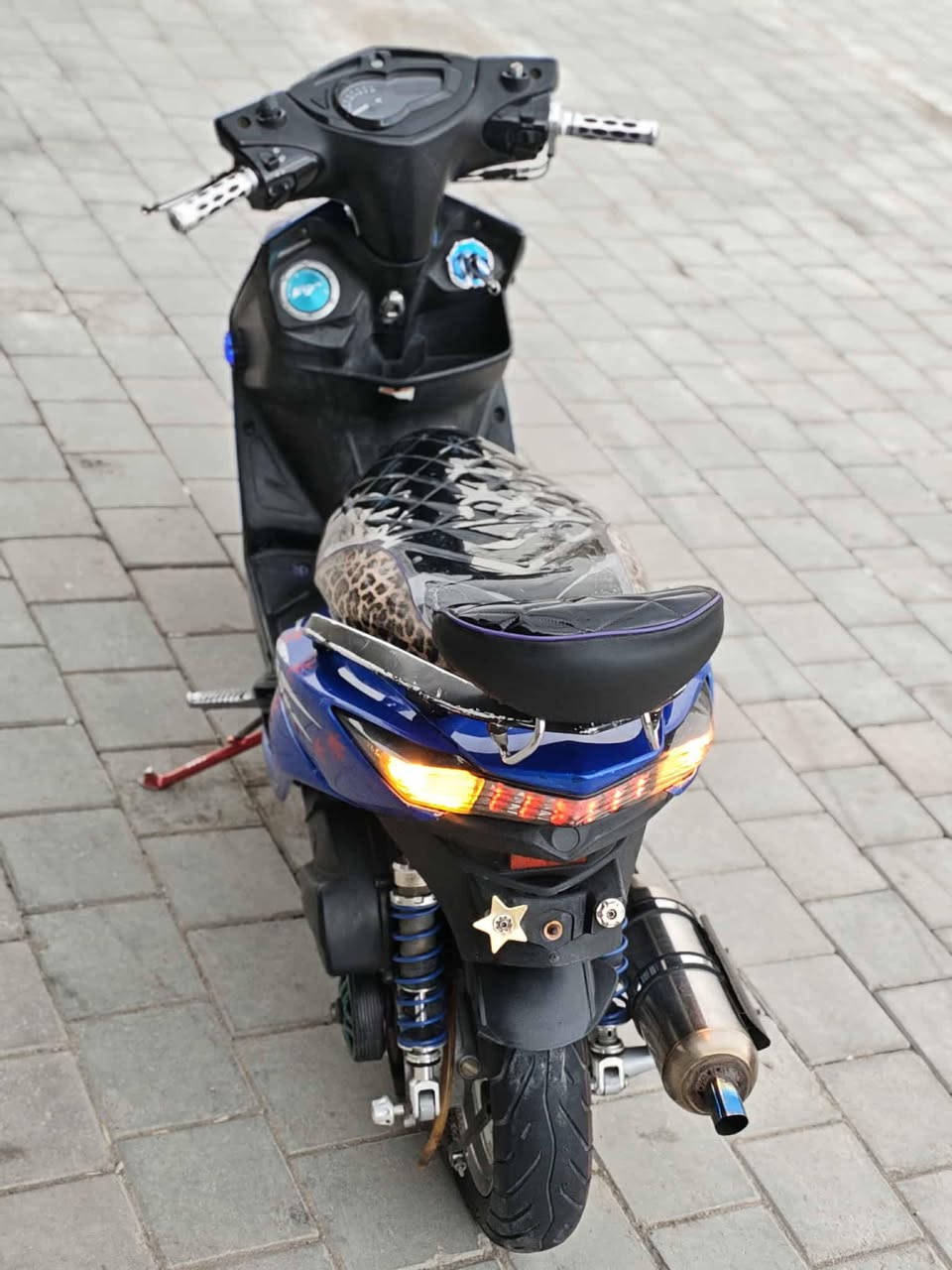 درجه سكنس لد كفله عامه رياضية تزويده بلدي من يبان مكينه تسعه وخمسين نص سعر 1250 مكفوله من تاير لل تاير قطرت تزويد تجاري مابيه


**إذا كنت صاحب هذا الإعلان وتريد حذفه لأي سبب، رجاءا أرسل رسالة إلى الدعم الفني**