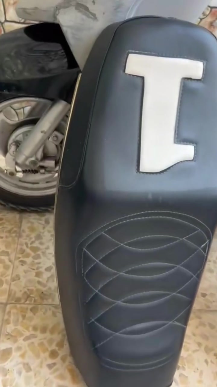 للبيع مستعملات قليل👍


**إذا كنت صاحب هذا الإعلان وتريد حذفه لأي سبب، رجاءا أرسل رسالة إلى الدعم الفني**