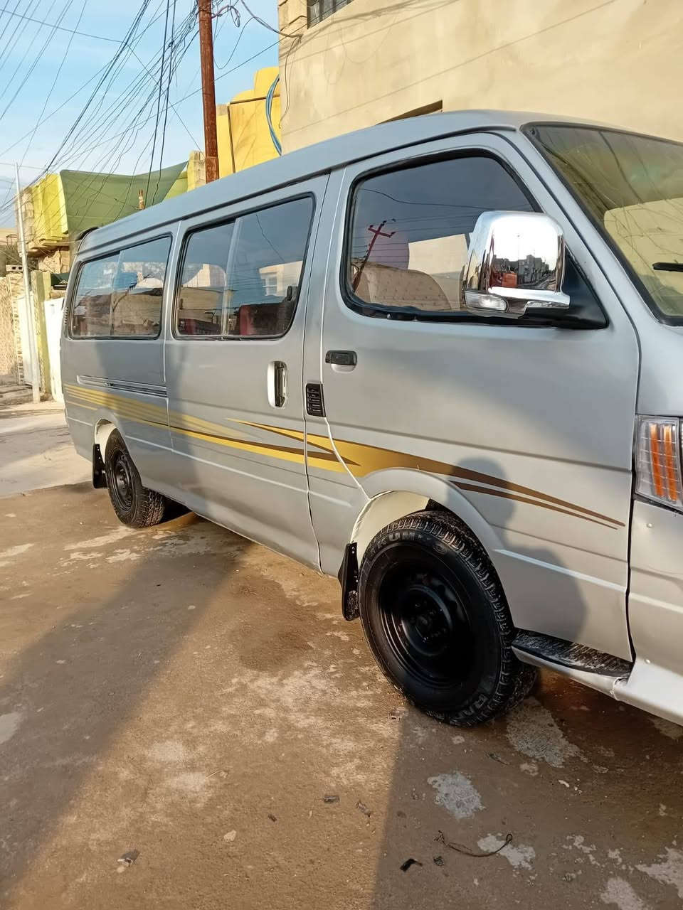 فتون 2011 بسمنه سياره جاهزه مابيه اي نقص حداديه طخم تاير باتري جديد سياره مال اشتراك بل واقع احله من الصوره مصفره هيه غرامات تحويل اب اسمك مباشر سعر 60وبيه مجال شي قليل بي واتساب ***********
