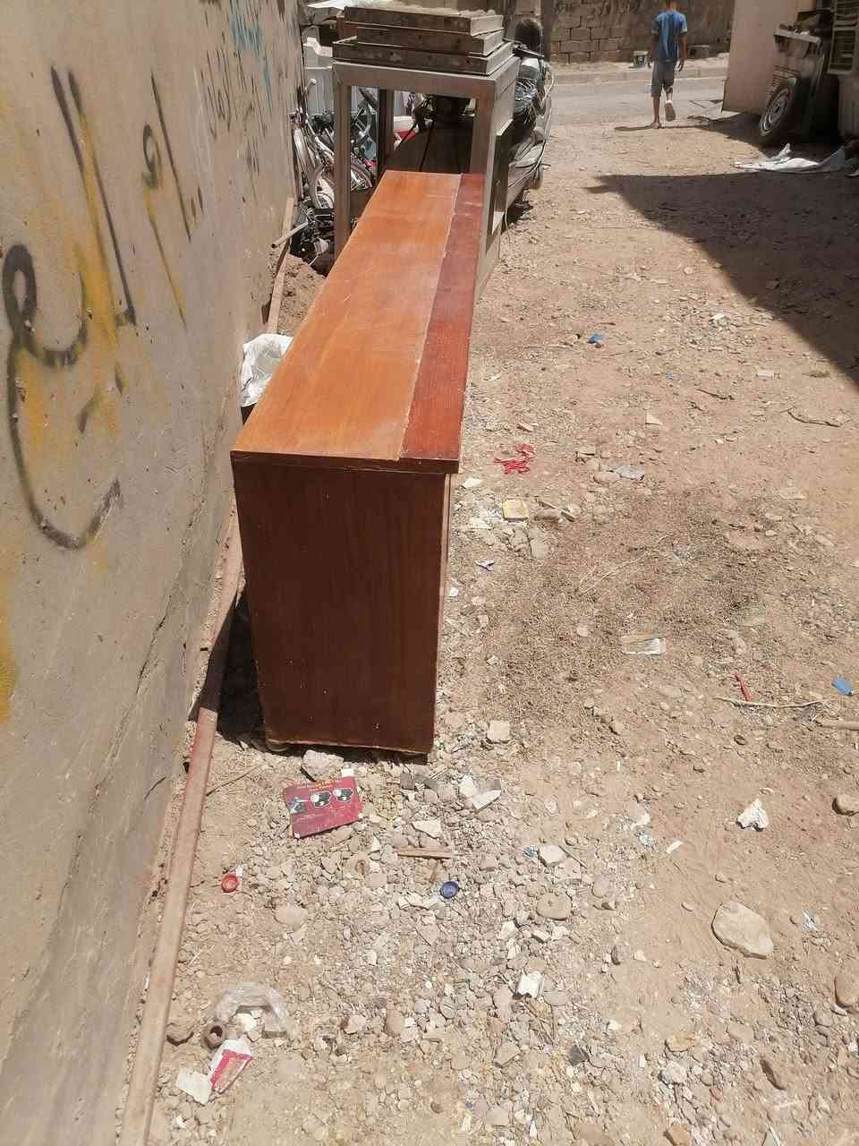 بوفيات للبيع الوحد عله ٤٠ وبيه مجال ***********
