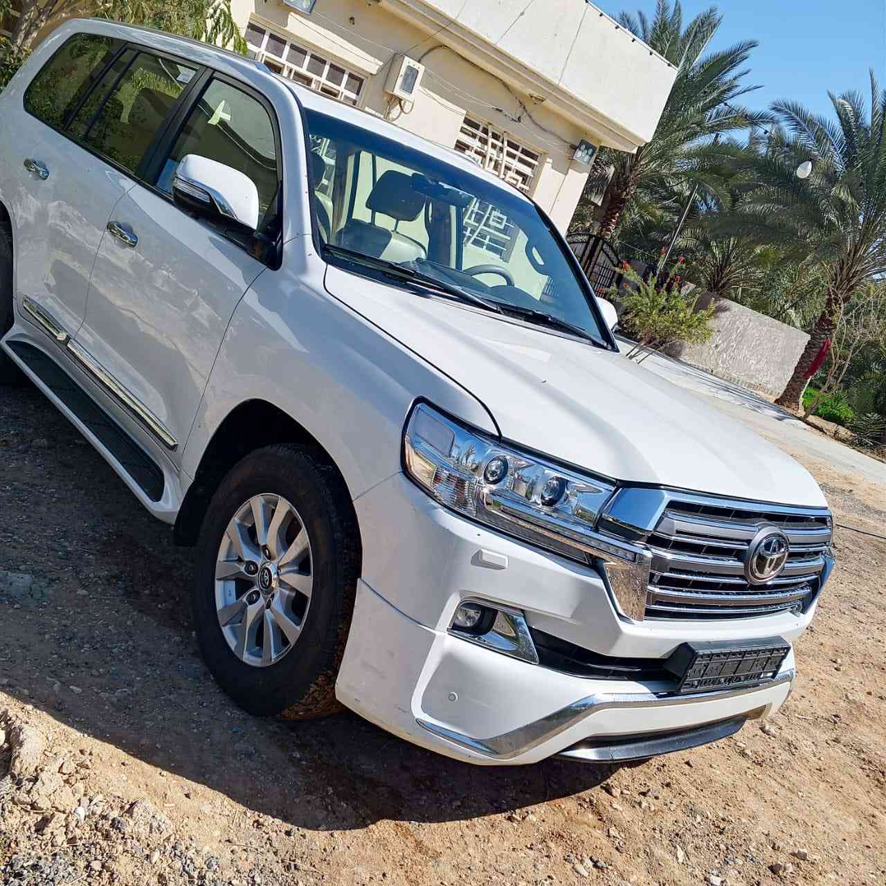 لاندكروزر 2016كفالة عامة عدا إصبعين بارد تجي تفحص سونار وتقتنع 8سلندر 4700ccm مكان السيارة كربلاء رقم السيارة أربيل تريد تحويل او وكالة ***********
