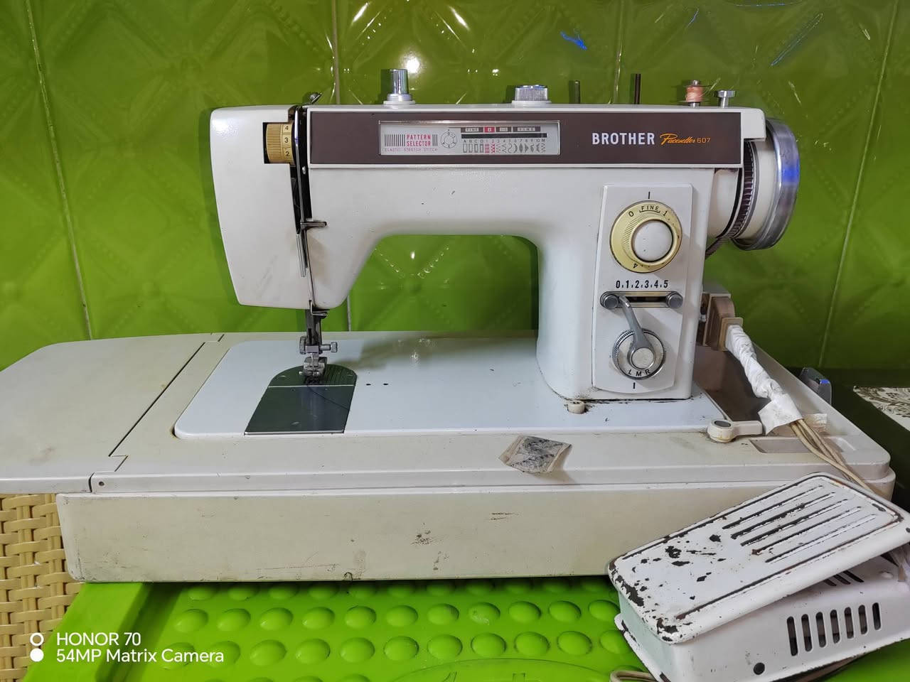 مكينة برذر أصلية نضيفة للبيع
((السعر 150)) وبيها مجال


**إذا كنت صاحب هذا الإعلان وتريد حذفه لأي سبب، رجاءا أرسل رسالة إلى الدعم الفني**