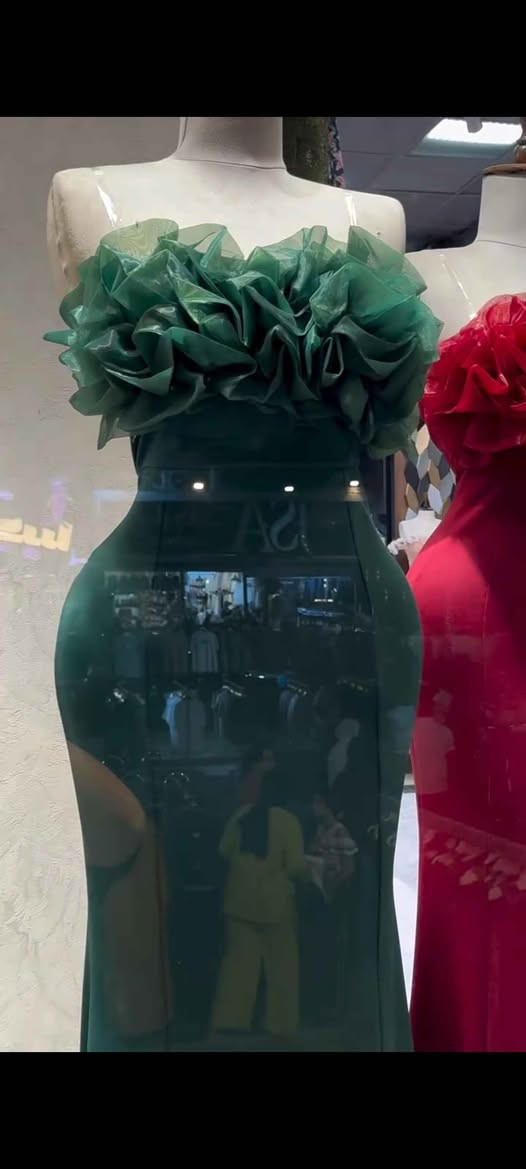 فستان السهرة الأناقة والجمال 

السعر 40الف

قياس فري سايز يلبس لحد وزن 75 

يتوفر توصيل لجميع المحافظات 5الاف حلة, بابل


**إذا كنت صاحب هذا الإعلان وتريد حذفه لأي سبب، رجاءا أرسل رسالة إلى الدعم الفني**