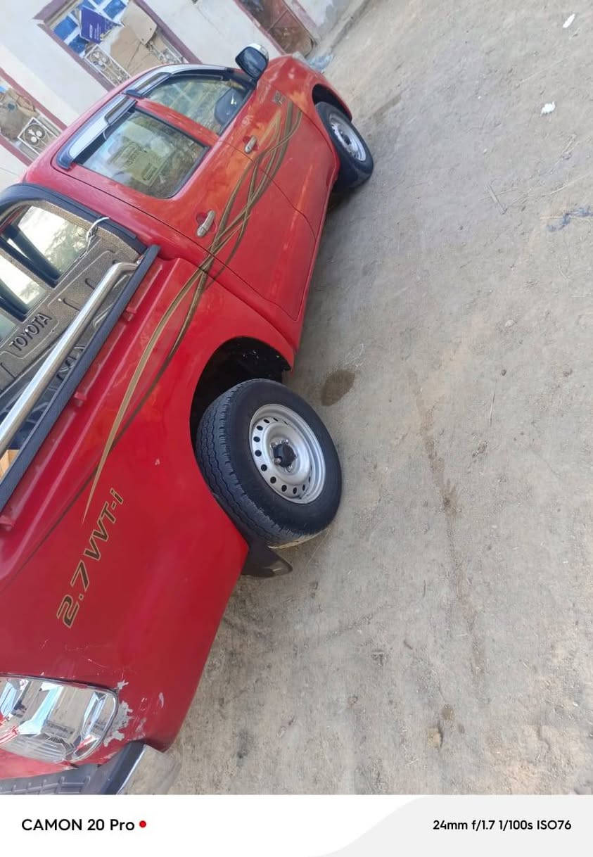 السلام عليكم ورحمه 2009 محدثه 2015 كفاله  محرك لا ينقص ولا يبخر
بيها ضربه ب المقدمه والبدي والباقي مكفول  السعر 130

وبيها مجال ***********
