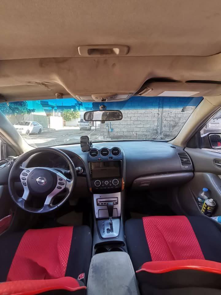 سلام عليكم
نيسان التمه موديل 7 

مكينه .2400 اربعه سلندر 
مصبوغه حزام اثر جراد
رقم بغداد سنويه 29
مواصفات بصمه شاشه كامره خلفيه بصمه ابواب كشن كرهباي 

سعر مناسب تصل عله رقم وبيك خير ودلل ***********
