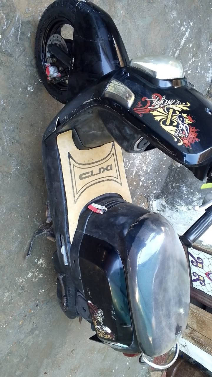 سلام عليكم بوليسي كابريته 2008رمبه صارهه 5تشرجديده معنه الكلمه كلشي بلاد850اوبيه مجال بسيط بابل حي نادر***********والميعجبه السعركلشي اكورحماالله والديكم
