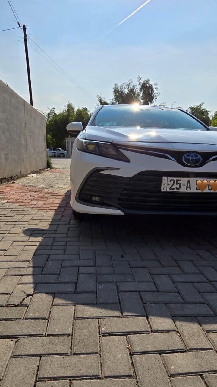 كامري 2024هايبرد
مواصفاتها

شاشه 
بصمه
ويل كب
لايت زنون
كشن جلد 

 السياره  بيها قطعه وحده صبغ وصور الحادث واتساب  
للتواصل 
***********
