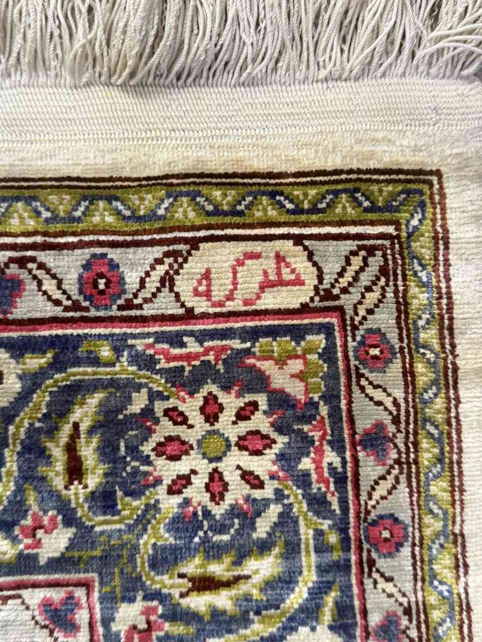 سجادة هركة اصلي مختوم للبيع باقي التفاصيل تفضل خاص


**إذا كنت صاحب هذا الإعلان وتريد حذفه لأي سبب، رجاءا أرسل رسالة إلى الدعم الفني**