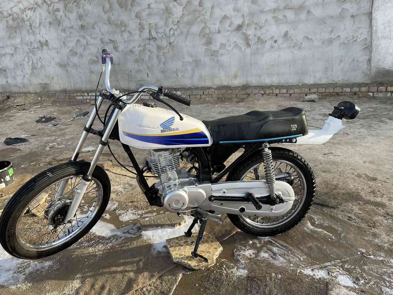 دراجهً كلك البيع مكان ناصريه مركز ما مفتوحه كفاله دراجه تعميره ٢٥ سعر ٦٥٠ وبيه مجال قليل شراي فقط


**إذا كنت صاحب هذا الإعلان وتريد حذفه لأي سبب، رجاءا أرسل رسالة إلى الدعم الفني**