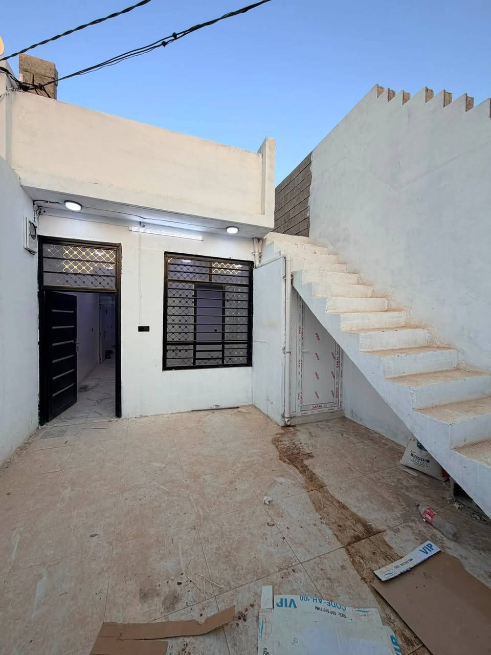 دار اللبيع كركوك منطقة حي عسكري في الزراعي  

مساحه 100 متر 
بناء حديث 
لبيت صفر بعدا
نضام تبريد مركزي
مثل ماموضح بصوره
***********
