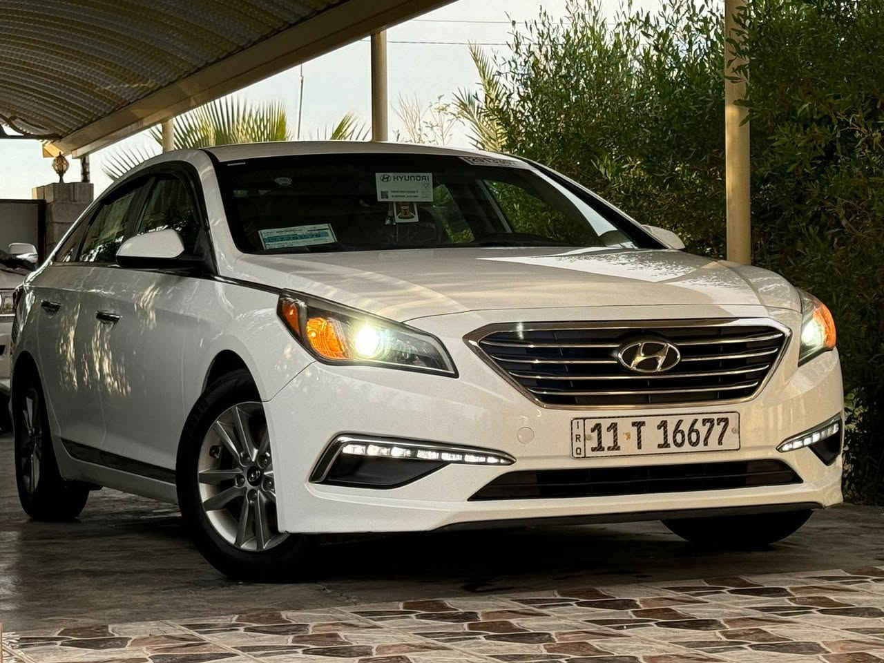 السلام عليكم
اليريد الجديد هاذا الجديد

سياره جديده جديده
بيها كشر و.دواخل. شرط زيرو شرط
ارضيات الشركه بيها بعدهن.... 

بدون ضرار.  ماعده الدعاميه .
ليبل واحد

تعتبر كلين
جاملغ بلادي 

سوناتا 2017 ..
امريكي...
رقم بغداد ،،، 11.....
  
ماشيه. 110  حقيقي 🖐️..

 
كتب كتلوكات الشركه مامفتوحات 
.. سماعات انفينيتي...... 
تحكم ستيرن...
ثلاث انضمه قياده.
 بلاد... دواخل كلها بلاد بلاد ..
ويل لمتدد.. تخم تاير جديد 
داخل لونين...
بلوتوث مكان شحن...... .. 
  .... 
محرك 2400   ...
كير ومكينه بلكارتون صدر خلفي وامامي جديد

تخم تاير...
ويل بلادي ...

مانقصها لو برغي نضافه 1ع1
السيارة جديدة شكد متتوقع

السعر.       ((127))
 بيها مجال للشراي 

***********...

***********...
رجاء الموشراي لايضل ينطي اسعار بكيفه
السيارة بالحقيقه احله من الصور بأكثر 🧿
