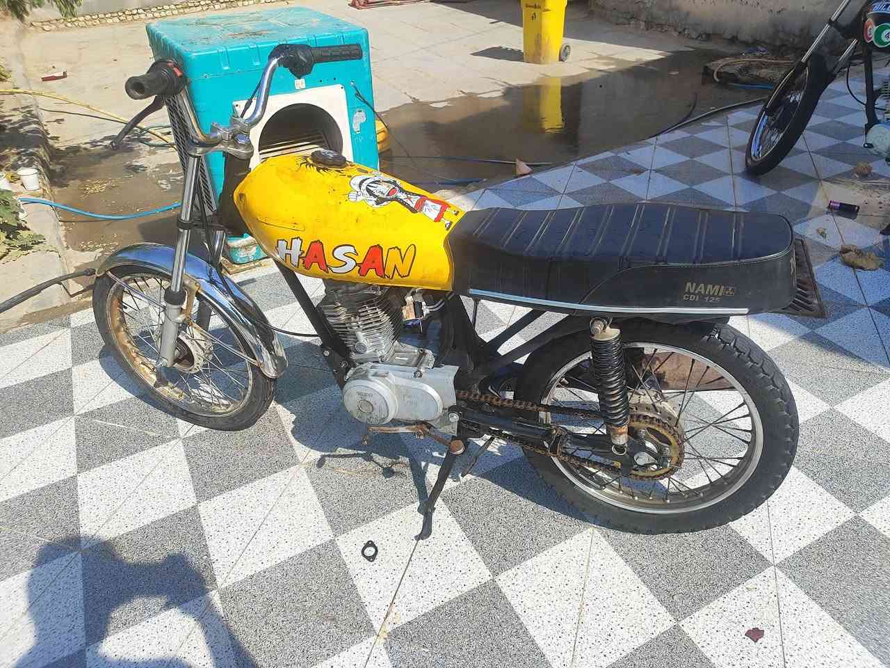 سلام عليكم دراجه نامه للبيع كلك محرك  ارشا محرك لا تنقيص ولا تبخير  كامله ما ناقصه أيشي  250 وبيه مجال مكان ناصريه قرب بوابه جديده على طريق غراف ***********
