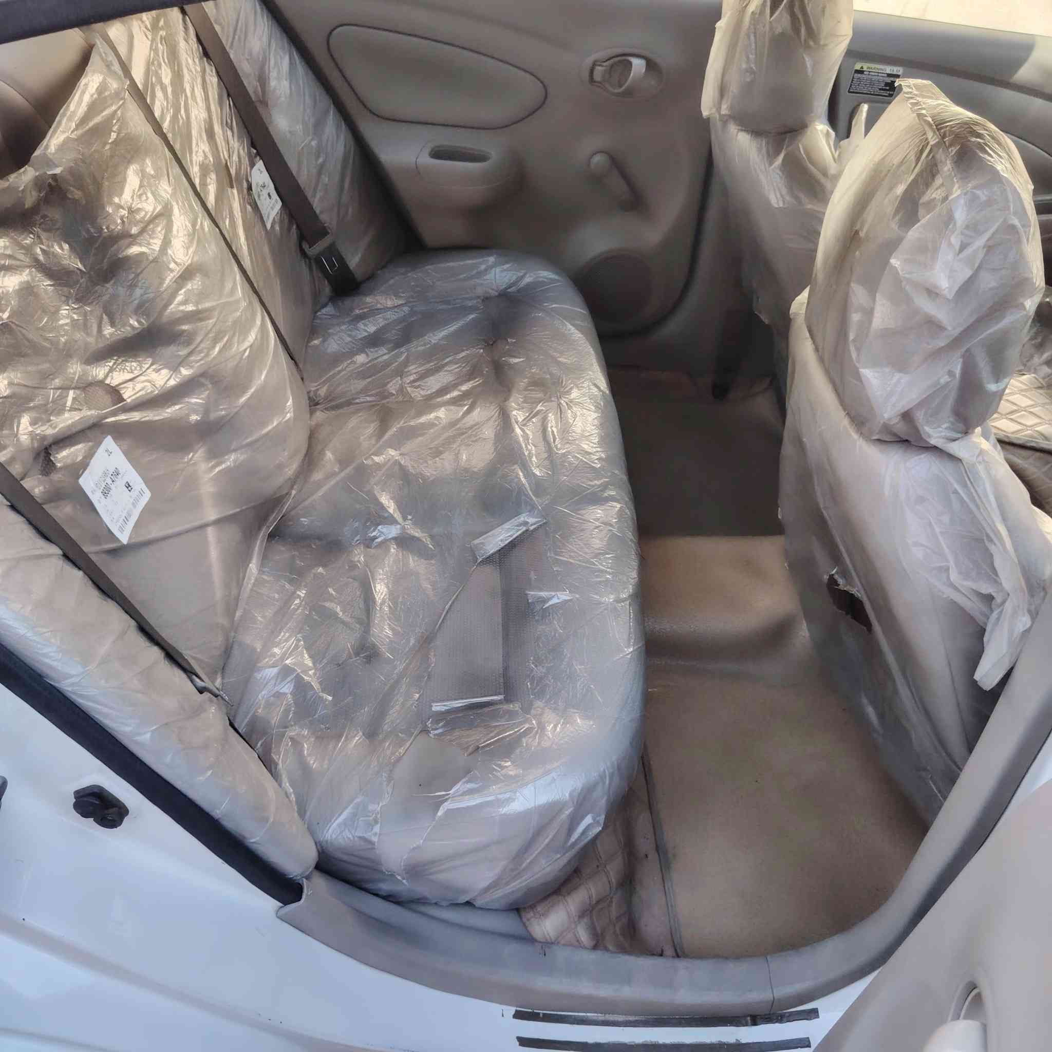 السلام عليكم نيسان سني هندي موديل 20 رقم أربيل دولي هزه جديد سنويه جديد الي 30 بسمي السعر 110 وبيهه مجال بيهه قبق جنطه وبيهه صوت رواجز للاستفسار الاتصال على الرقم *********** المكان بغداد الغزاليه الهياكل شارع ٢٠ قرب ماركت اميره
