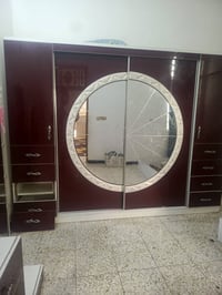 غرفة خشب • قابلة تفاوض