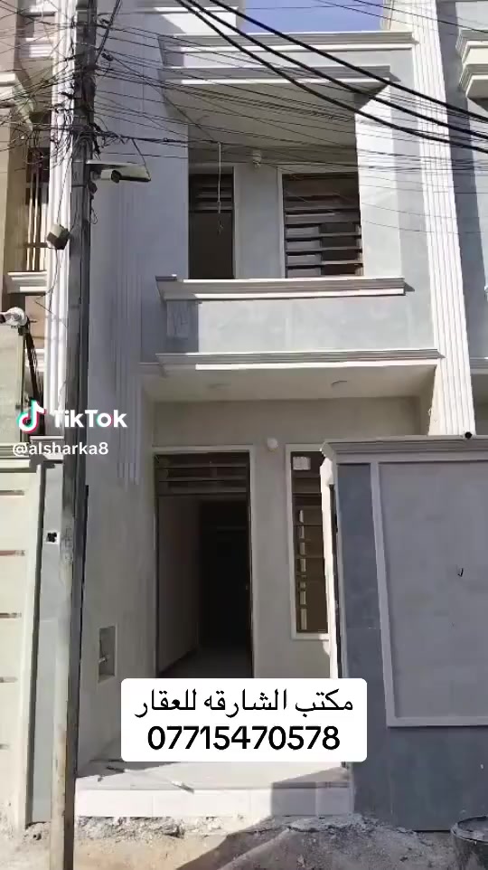 السلام عليكم
مشتمل للبيع المساحه 72 قاطين مسلح بناء حديث تسليم مفتاح
يتكون من خدمات خارجيه استقبال صاله مطبخ خدمات منور غرفه 
ط2 غرفتين منور خدمات وسطحين وبيتونه كبيره 
العنوان الشعب سوك شلال خلف مكوى الخضراء 
سعره مناسب جدا
للاستفسار اكثر الاتصال او مراجعه مكتب الشارقه للعقار موبايل *********** ابو يوسف
