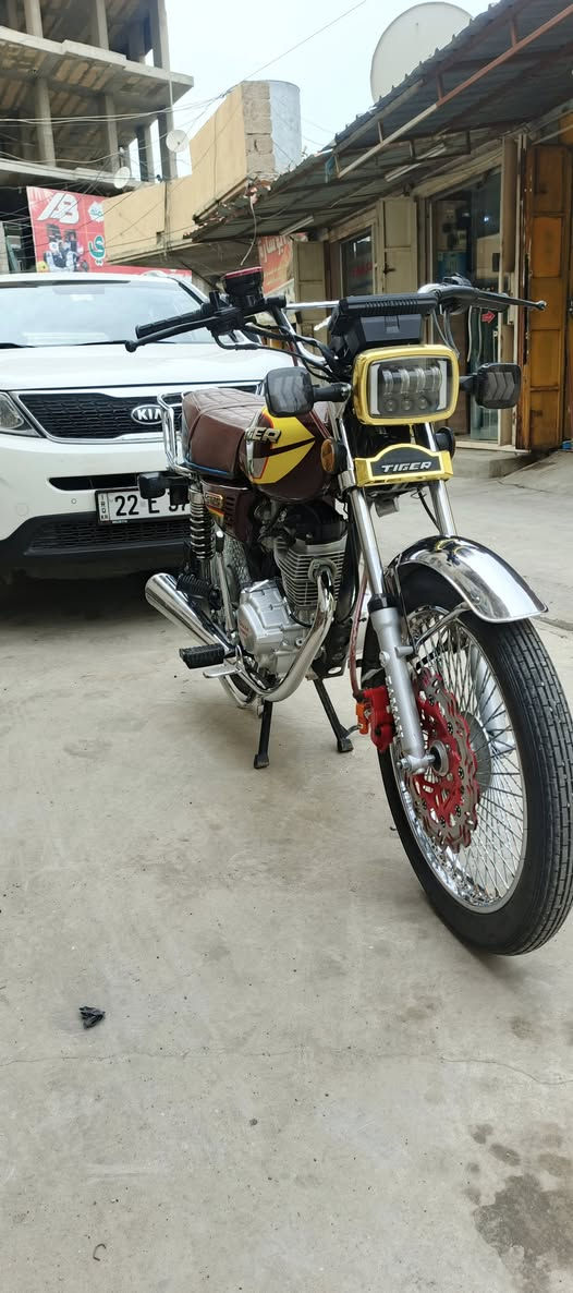 دراجه للبيع موديل 25 كفاله عامه اي شيء ما ملعوب بيه اخو صفر واللي يريد يراسل واللي يد هاي رقمي                 ***********
